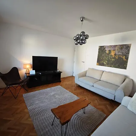 Mrvica Apartment *